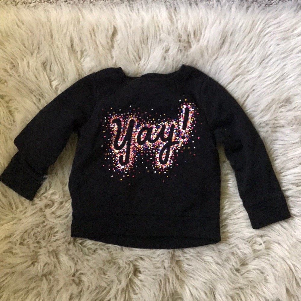 3T old navy sweatshirt
